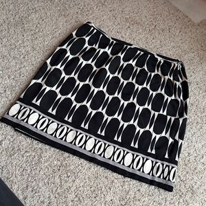 SILKLAND Silk Black & White Geometric Patterned Knee-length Skirt Size 16